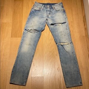 Levi’s ripped boyfriend jeans